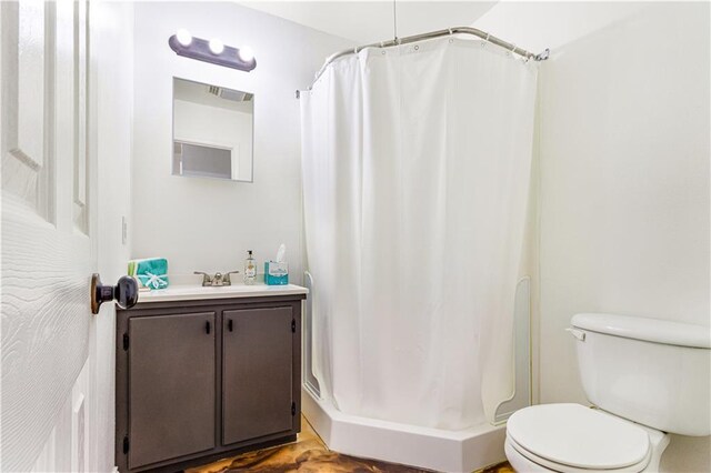 42653-42663 Edgewater Ln, Hammond, LA 70403 - full bathroom with vanity and a shower with curtain