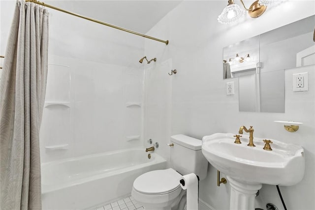 1117 Perry St, Gretna, LA 70053 - bathroom featuring shower / bath combo and tile patterned flooring