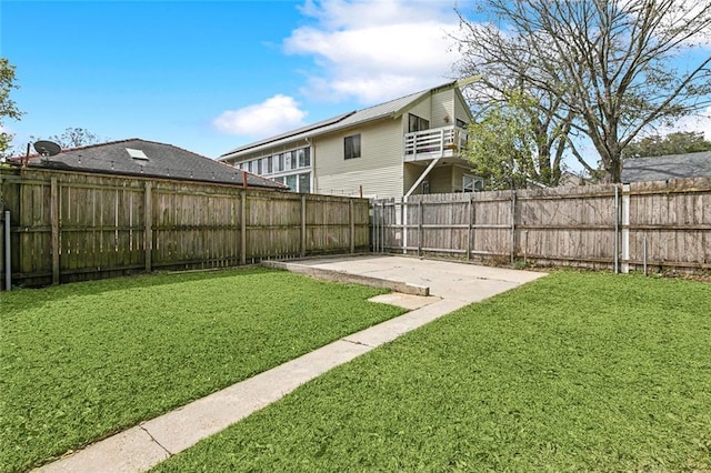 1314 Adams St, New Orleans, LA 70118 - fenced backyard with a patio area