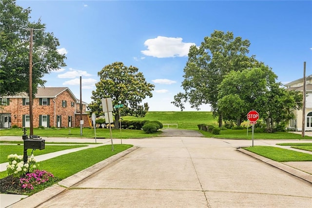 4917 Lake Vista Dr, Metairie, LA 70006 - view of community featuring a yard