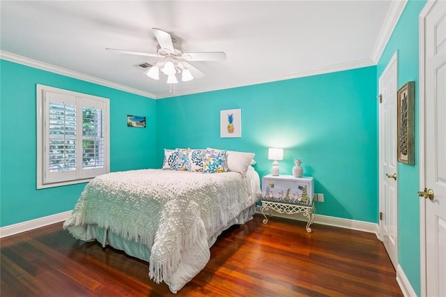 4917 Lake Vista Dr, Metairie, LA 70006 - bedroom with crown molding, wood finished floors, and ceiling fan