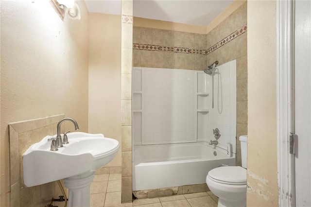 4124 Eve St, New Orleans, LA 70125 - full bath with shower / washtub combination and tile patterned flooring