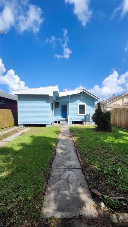 1721 Eagle St, New Orleans, LA 70118 - view of front of property featuring entry steps