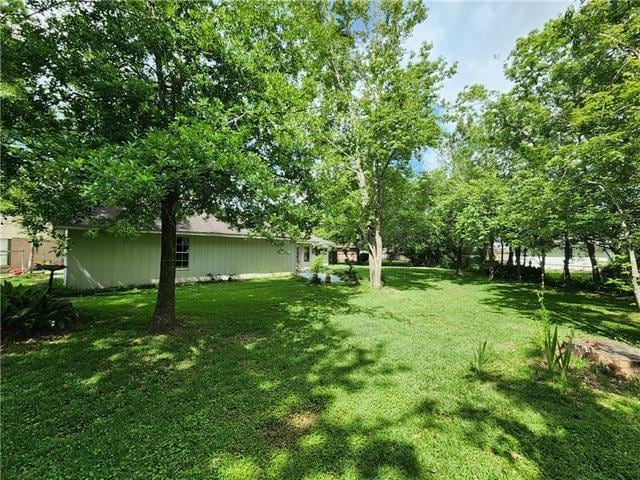 210 Lake Ontario Ct, Slidell, LA 70461 - view of grassy yard