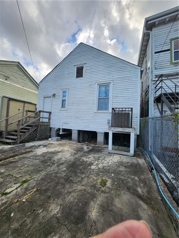 2715 Marengo St, New Orleans, LA 70115 - back of house