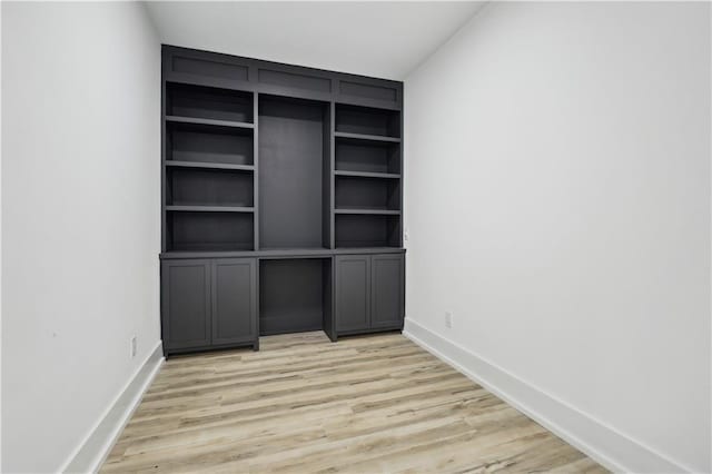 59 Oak Tree Dr, Slidell, LA 70458 - unfurnished room with light wood-type flooring and baseboards