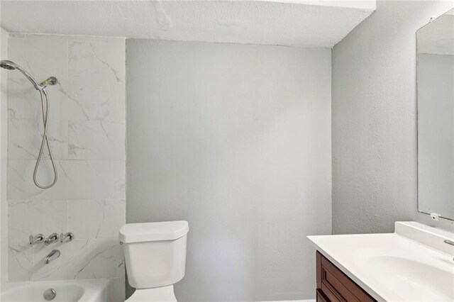 6200 Riverside Dr Unit 625, Metairie, LA 70003 - full bathroom with vanity, bathing tub / shower combination, and a textured ceiling