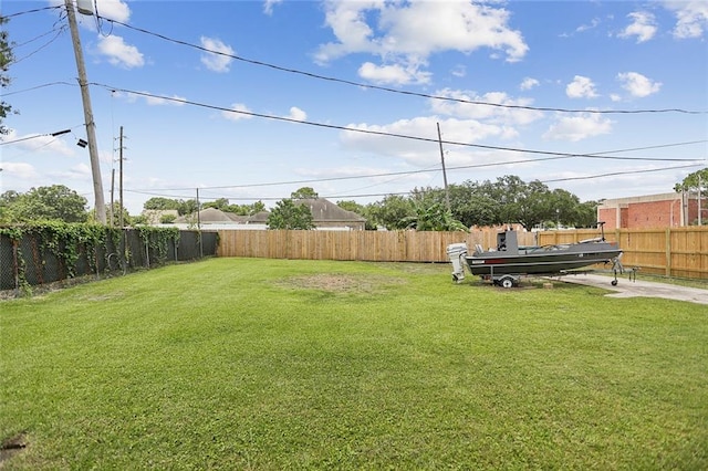 14 Derbes Dr, Gretna, LA 70053 - fenced backyard featuring a patio
