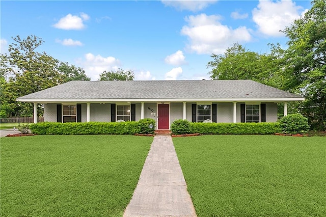 1410 Pecan St, Hammond, LA 70401 - single story home featuring a front yard and covered porch