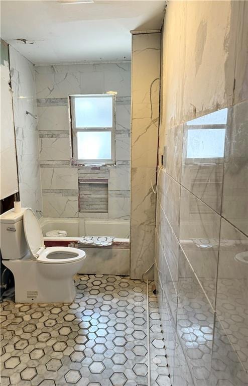 4925 Jasper St, Metairie, LA 70006 - full bath with toilet and shower / bath combination