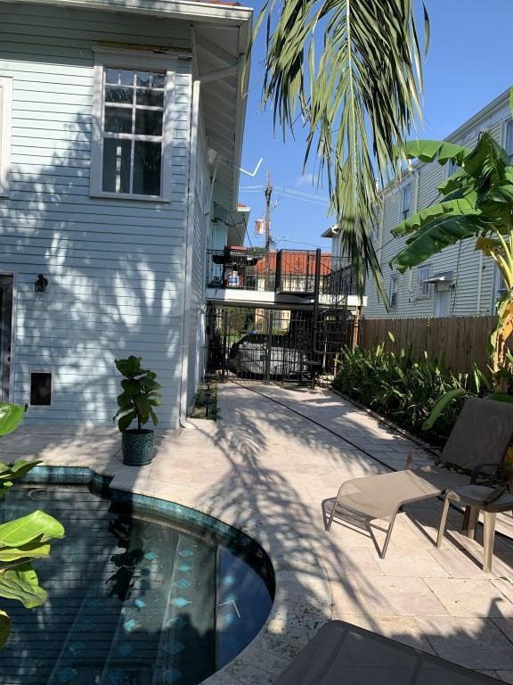 2527 Calhoun St, New Orleans, LA 70118 - view of patio