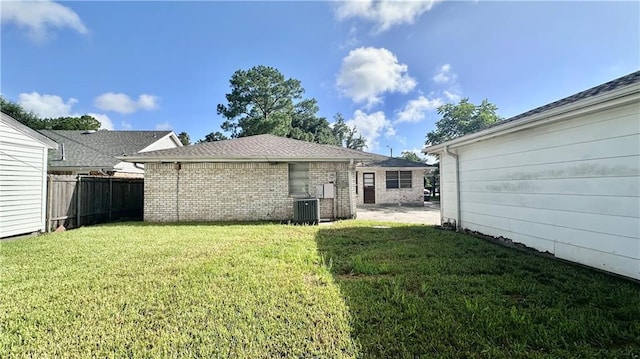 5761 Carlisle Ct, New Orleans, LA 70131 - view of yard
