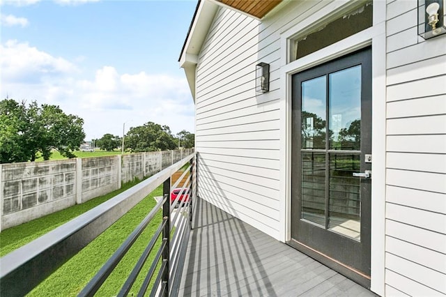 5651 W End Blvd, New Orleans, LA 70124 - view of balcony