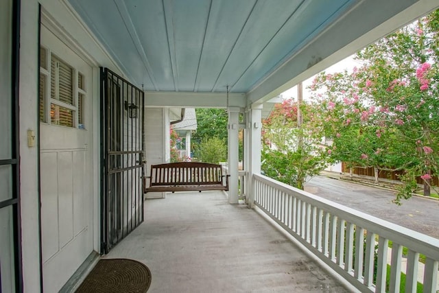 2410 Adams St, New Orleans, LA 70125 - view of patio