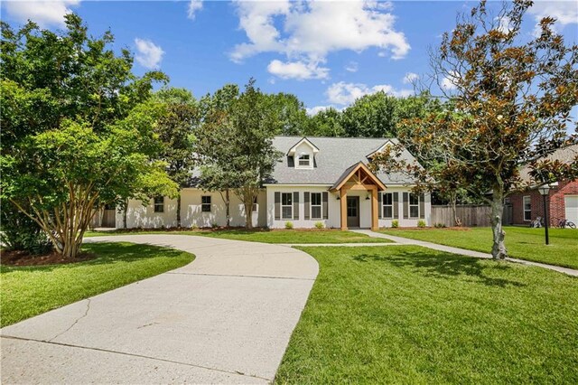 773 Rue Calais, Mandeville, LA 70471 - view of front of home with curved driveway