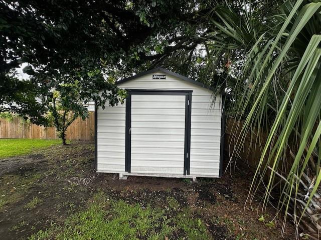1018 Marian Ave, Metairie, LA 70001 - view of shed