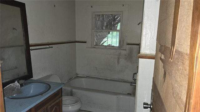 221 College Rd, Eunice, LA 70535 - full bath with toilet and vanity