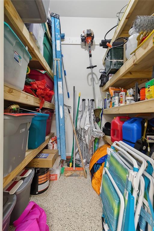 1193 Delta Ln, Covington, LA 70433 - view of storage room