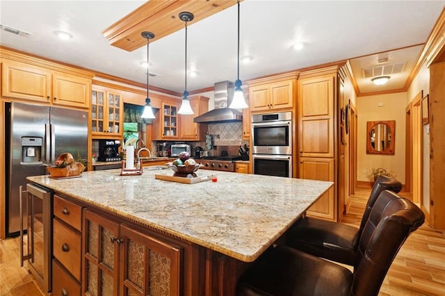 75581 N Hayes Rd, Kentwood, LA 70444 - kitchen featuring wall chimney exhaust hood, appliances with stainless steel finishes, wine cooler, crown molding, and light wood-style flooring