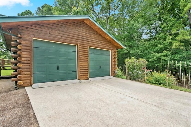75581 N Hayes Rd, Kentwood, LA 70444 - garage with driveway
