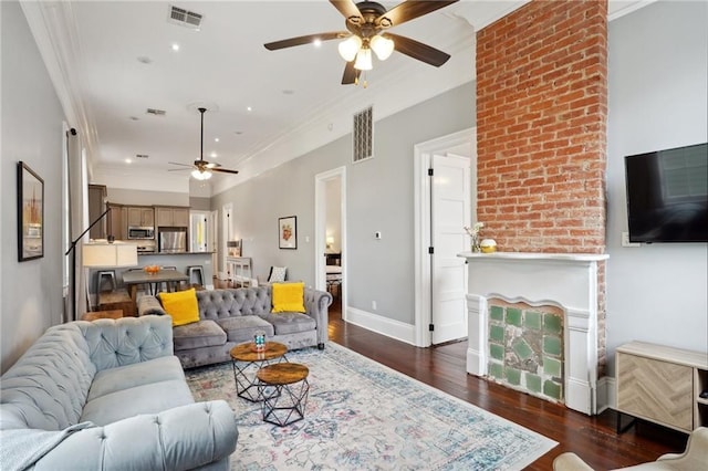1529 St Philip St, New Orleans, LA 70116 - living area featuring a ceiling fan, wood finished floors, ornamental molding, and recessed lighting