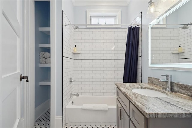 1529 St Philip St, New Orleans, LA 70116 - full bath featuring vanity, shower / tub combo with curtain, and ornamental molding