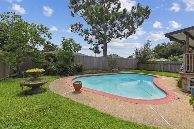 333 Bertolino Dr, Kenner, LA 70065 - view of swimming pool featuring a fenced backyard and a patio area