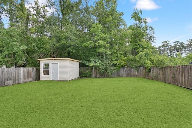 128 Marilyn Dr, Slidell, LA 70461 - fenced backyard featuring a shed