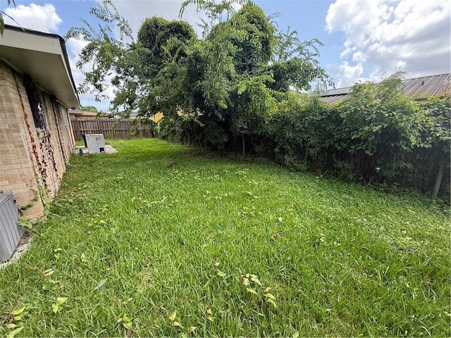 220810 Kraft Pl, New Orleans, LA 70114 - view of yard