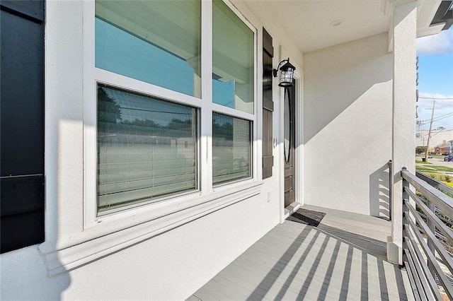 5502 Wilton Dr, New Orleans, LA 70122 - view of covered porch
