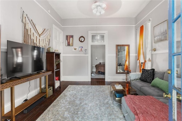 4149-51 Canal St, New Orleans, LA 70119 - living area with dark wood-style flooring and ceiling fan