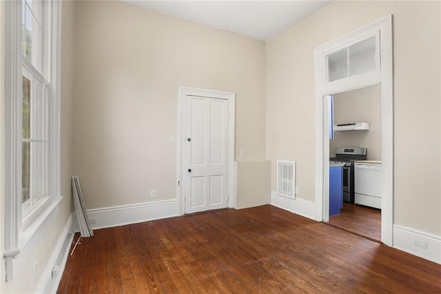 4149-51 Canal St, New Orleans, LA 70119 - spare room featuring wood-type flooring