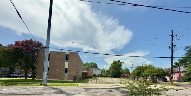 2401 Esplanade Ave, New Orleans, LA 70119