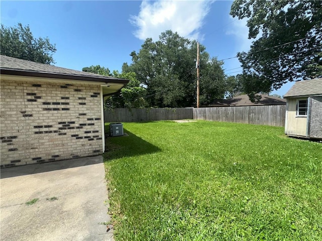 2012 S Sugar Ridge Rd, La Place, LA 70068 - view of fenced backyard
