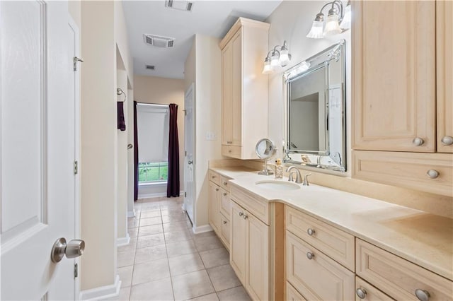 1 Platt St, Kenner, LA 70065 - bathroom featuring tile patterned floors and vanity