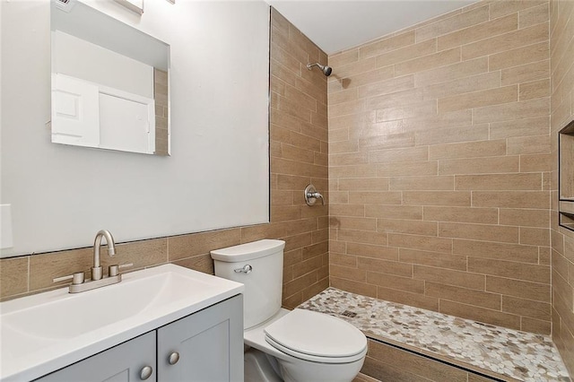 2128 Dupont Dr, Gretna, LA 70056 - full bathroom with vanity and tiled shower