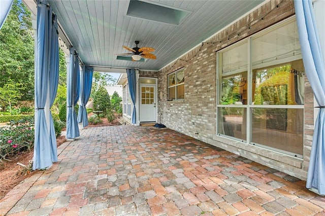 104 Acadian Ln, Mandeville, LA 70471 - view of patio featuring a ceiling fan