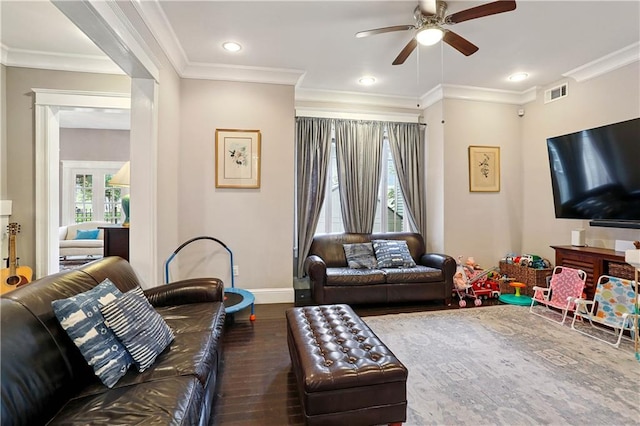 5024 S Claiborne Ave, New Orleans, LA 70125 - living area featuring ceiling fan, wood finished floors, recessed lighting, and ornamental molding