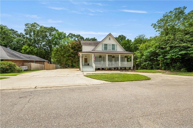 921 Carriage Way, Baton Rouge, LA 70808 - view of front of property featuring a porch and concrete driveway