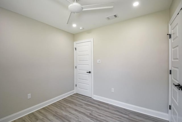 217 Chess Dr, Slidell, LA 70458 - empty room featuring a ceiling fan, recessed lighting, and wood finished floors