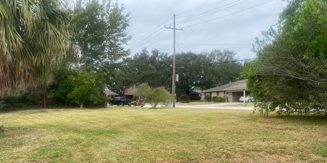 4568 Camelot Dr, New Orleans, LA 70127