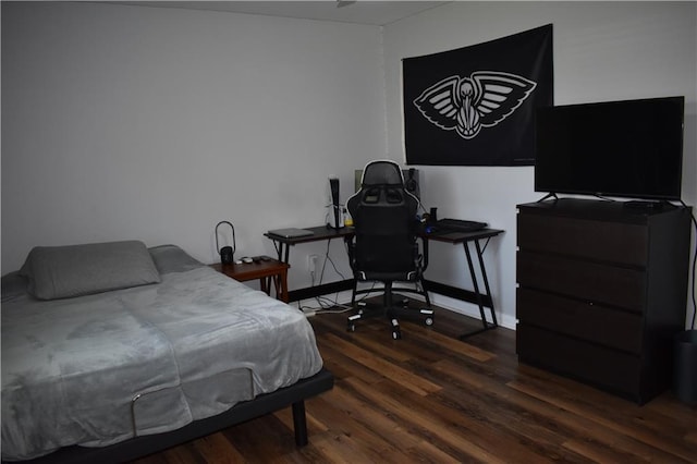 14 Platt St, Kenner, LA 70065 - bedroom featuring wood finished floors and an office area