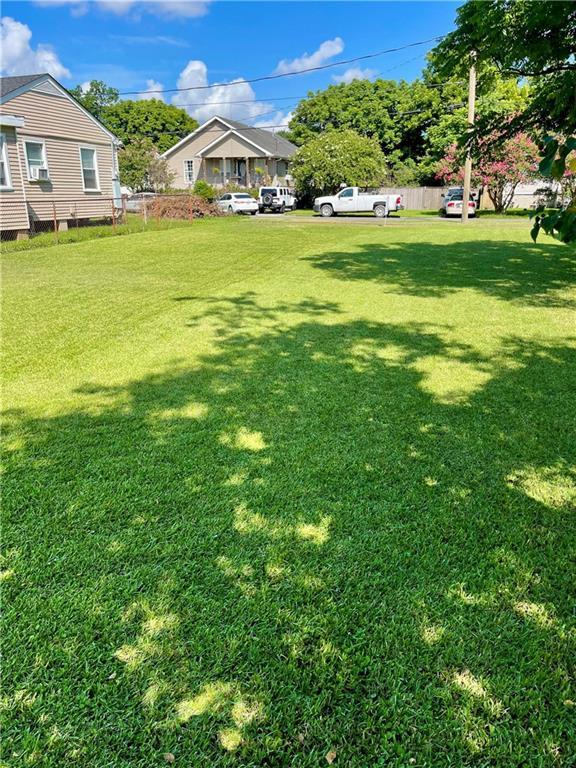 519 Center St, Arabi, LA 70032