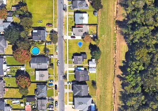 519 Center St, Arabi, LA 70032