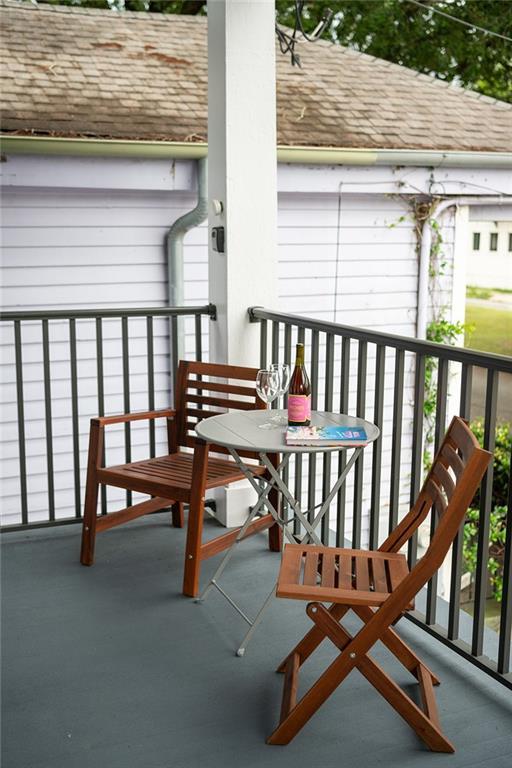 1039-41 Poland Ave, New Orleans, LA 70117 - view of balcony