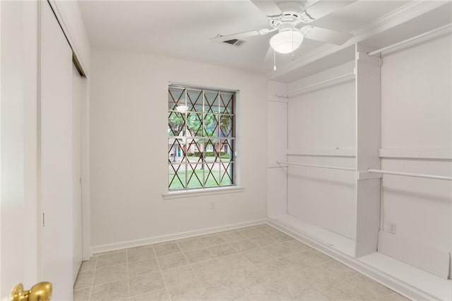 4720 Sheridan Ave, Metairie, LA 70002 - walk in closet with a ceiling fan