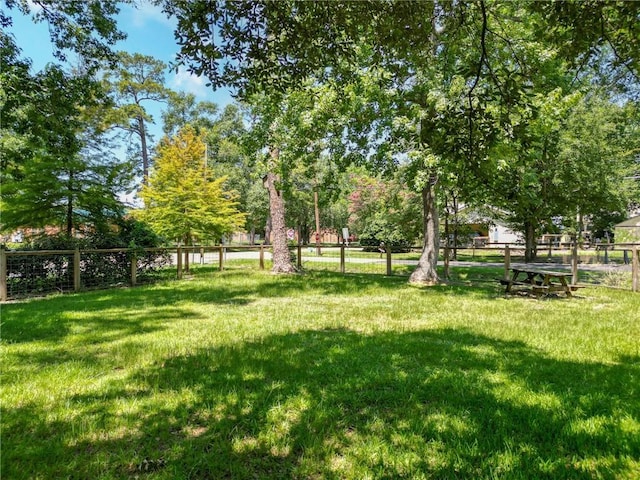 2549 Villere St, Mandeville, LA 70448 - view of yard