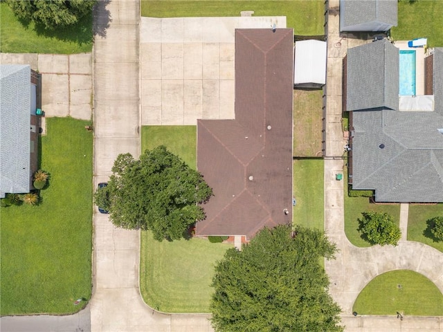 122 Warwick St, La Place, LA 70068 - aerial view of a pool