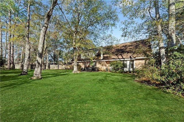 101 E Queensbury Dr, Slidell, LA 70461 - view of yard