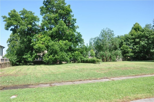 51 Old Hickory St, Chalmette, LA 70043